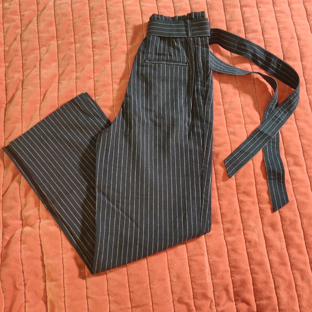 Uniqlo Wide Leg Linen/Cotton Blend Ultra High Rise Pinstripe Paper Bag Trousers